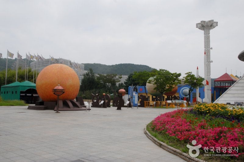 Yuseong Special Tourist Zone (유성 관광특구) (5/6)