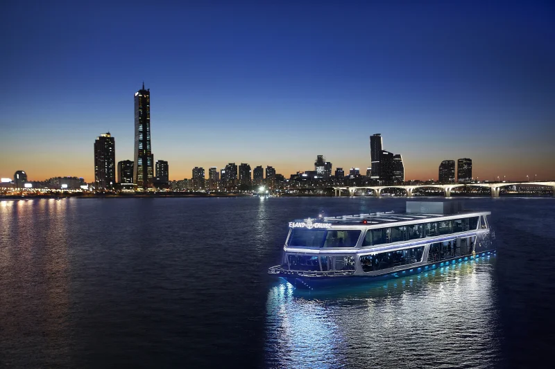 Hangang River Ferry Cruise  (10/11)
