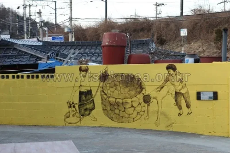 Taebaek Sangjang-dong Mural Village  (2/8)