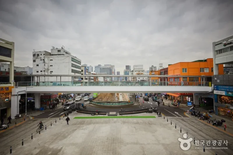 Sewoon Electonics Department Store  (25/27)