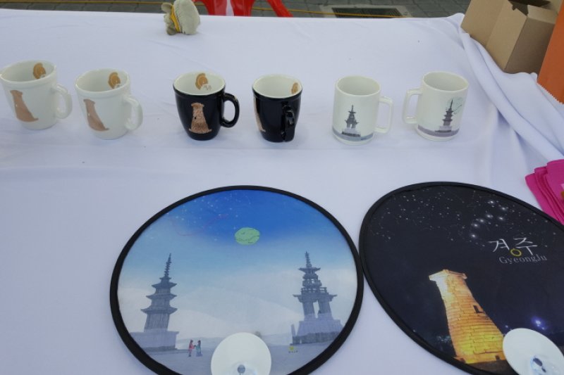 Gyeongju Free Market Bonghwang Jangte (경주 프리마켓 봉황장터) (7/8)