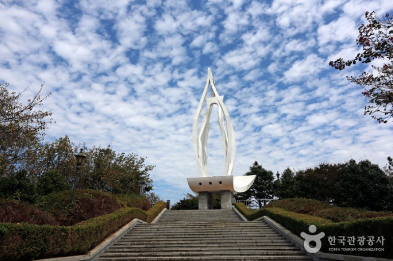Wolmyeong Park  (1/5)