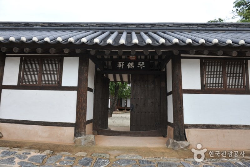 Naju Moksanaea (나주목사내아) (3/19)