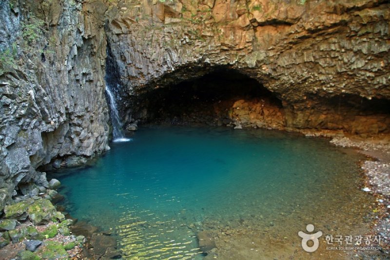 Bidulginangpokpo Falls (비둘기낭폭포) (5/10)
