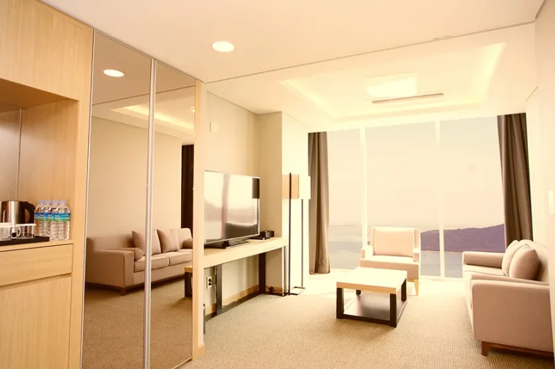 Harbor Park Hotel 