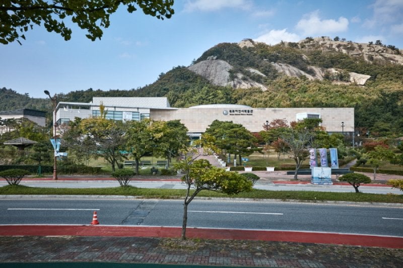 Gatbawi Culture Town (갓바위 문화타운) (5/9)