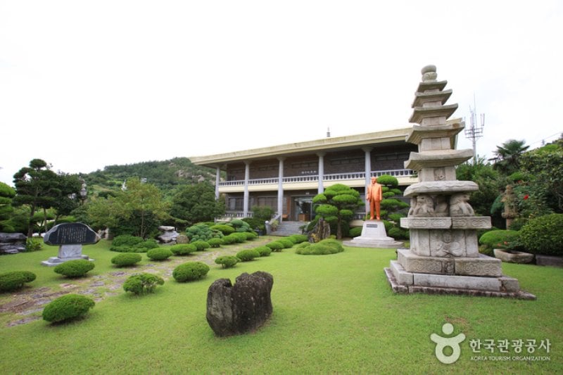 Namnong Memorial Hall (남농기념관) (3/15)