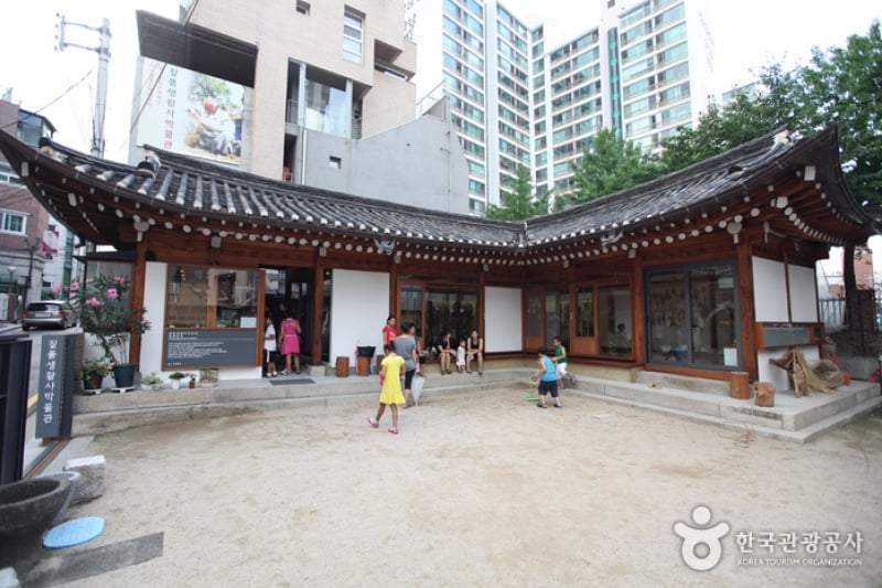 짚풀생활사박물관  (2/2)