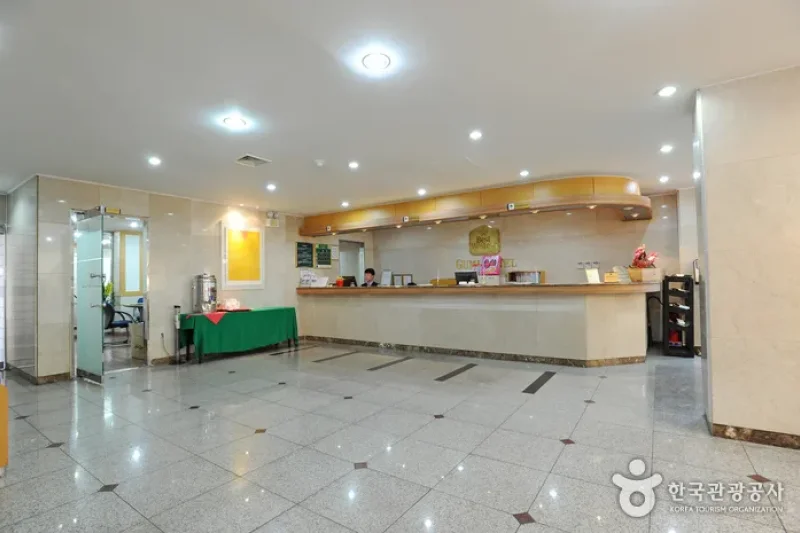 BS Hotel (BS호텔) (2/13)