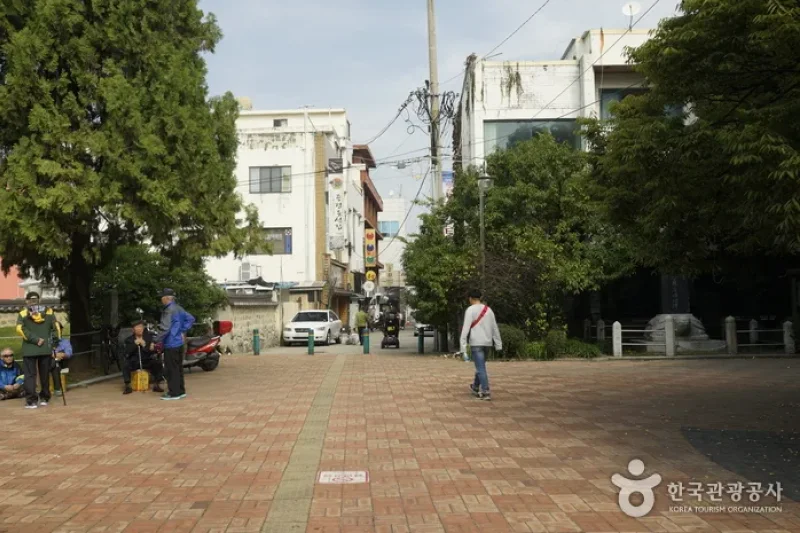 Jungang Park  (10/14)