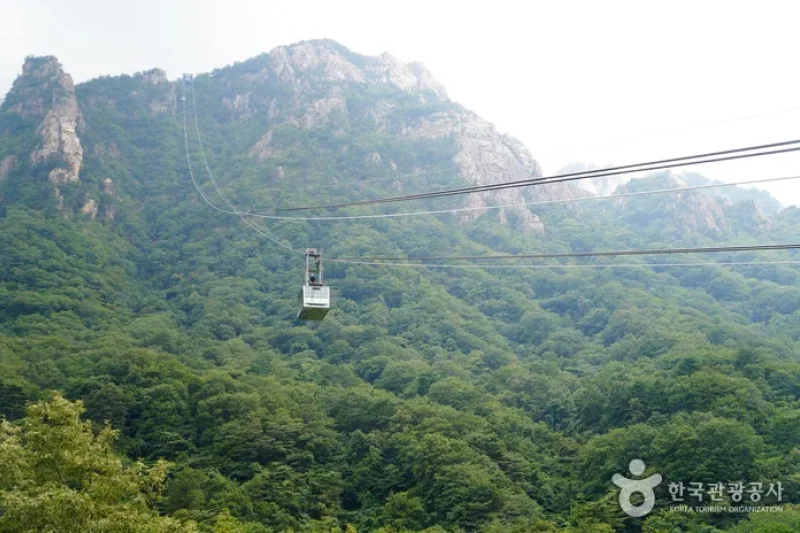 Seorak Sogongwon Cable Car Tour  (16/23)