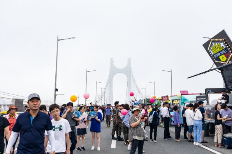 Gwangandaegyo Bridge Pedestrian Acess Event  (4/6)