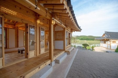 Daebudo Island Paper Art Museum Guesthouse (종이미술관펜션(종이미술관))