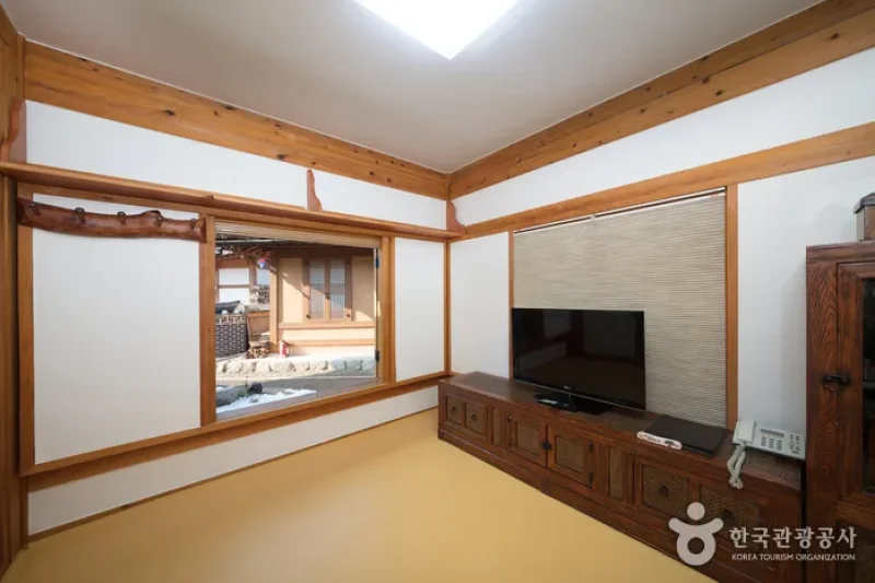 Gongju Hanok Village  (29/54)