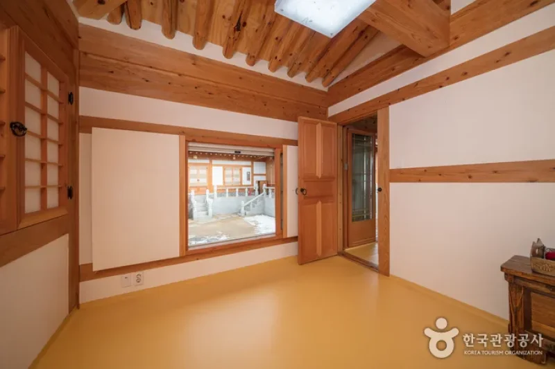 Gongju Hanok Village  (39/54)