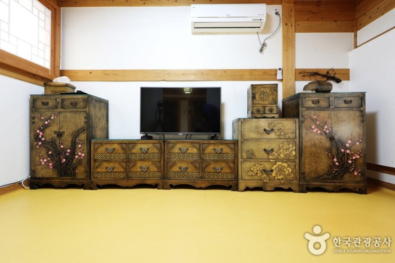 Gongju Hanok Village  (52/54)