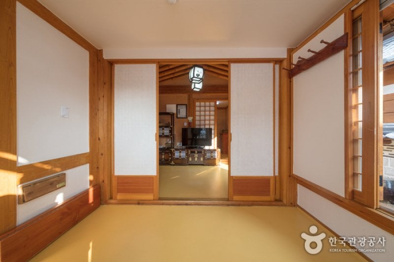 Gongju Hanok Village  (53/54)