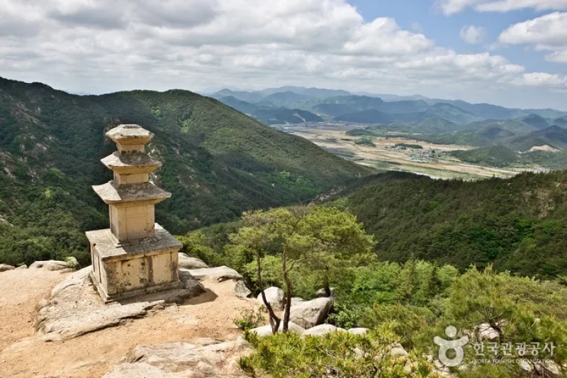Gyeongju Namsan Mountain  (1/4)