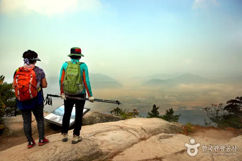 Gyeongju Namsan Mountain  (2/4)