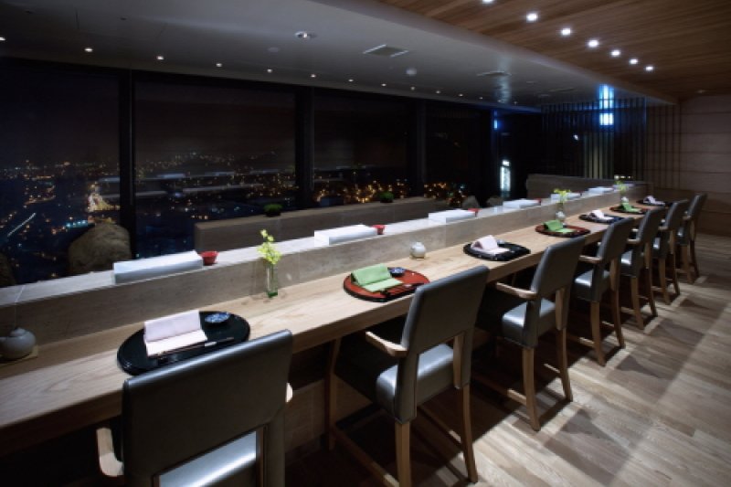 Momoyama - Busan  (2/3)