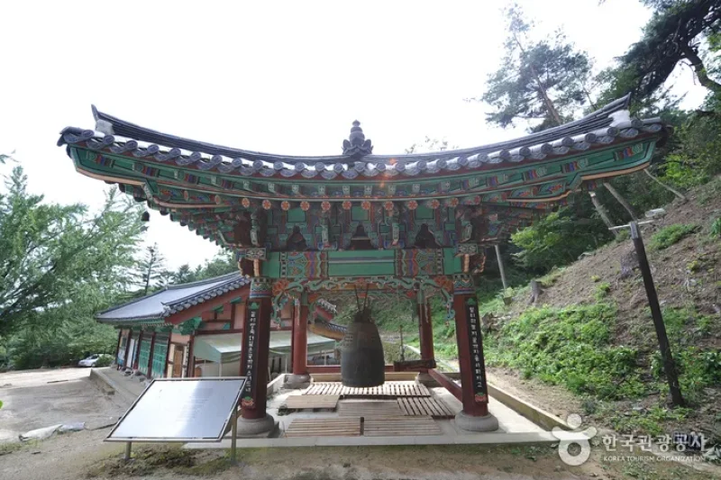 Janggyeongsa Temple  (1/6)