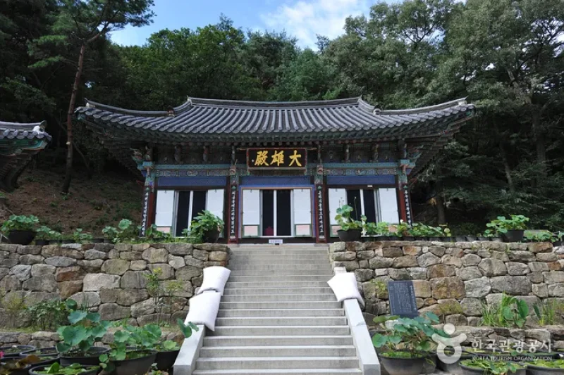 Janggyeongsa Temple  (4/6)
