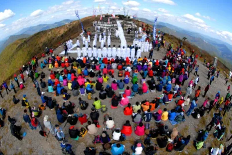Taebaeksan Mountain Cheonjedan  (4/8)