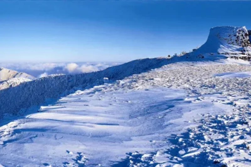 Taebaeksan Mountain Cheonjedan  (6/8)