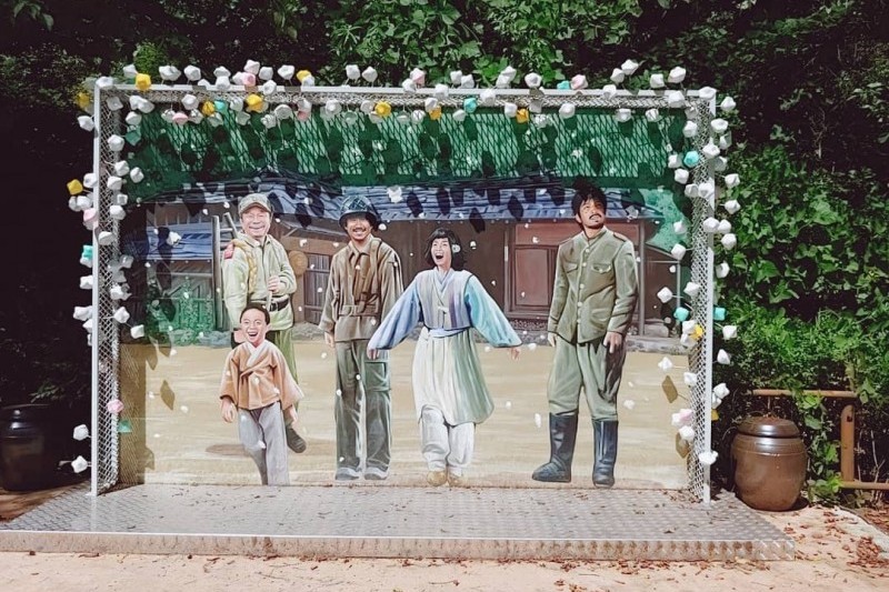 On Set - Welcome to Dongmakgol (3/6)