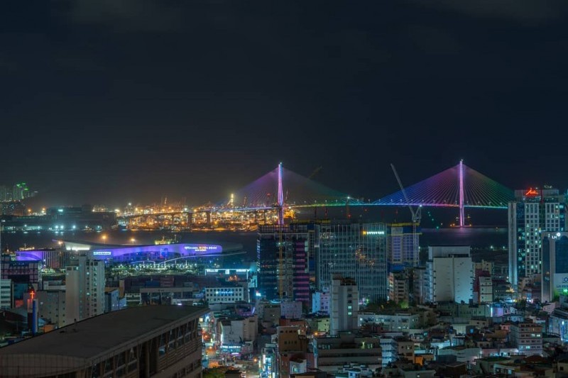 Busan Port International Passenger Terminal  (1/2)