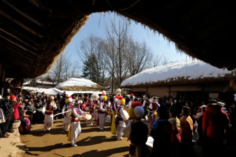 Jeongwol Daeboreum Event of Korean Folk Village  (6/6)