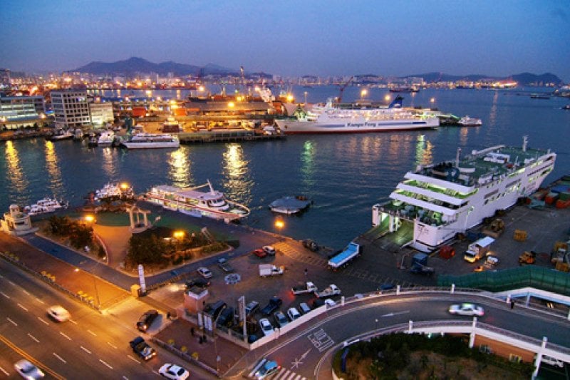 Busan Port Passenger Terminal  (3/6)