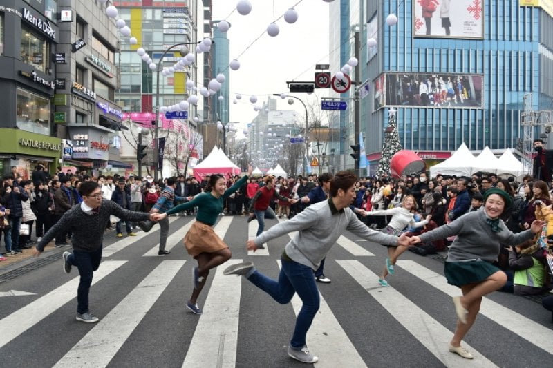 Sinchon  Christmas Market (신촌 크리스마스마켓) (15/17)