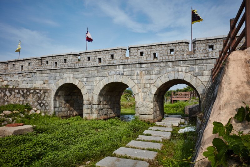 Ganghwa Seoksumun Gate  (7/16)