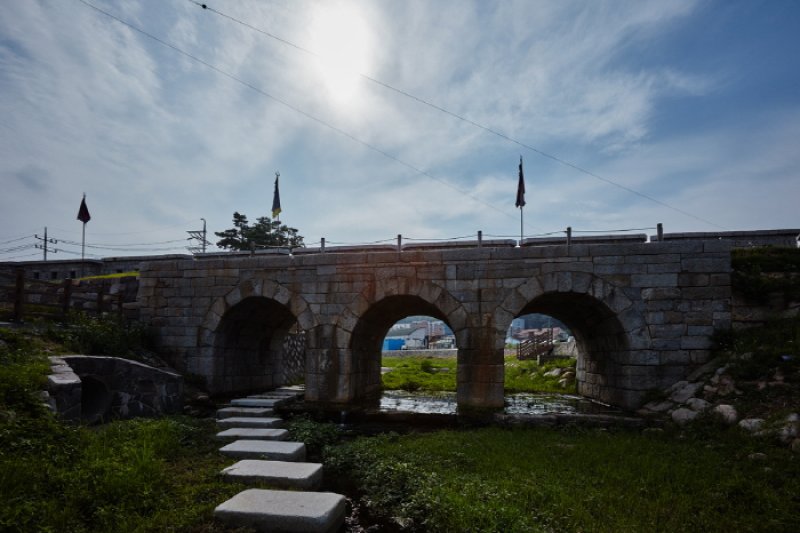 Ganghwa Seoksumun Gate  (8/16)