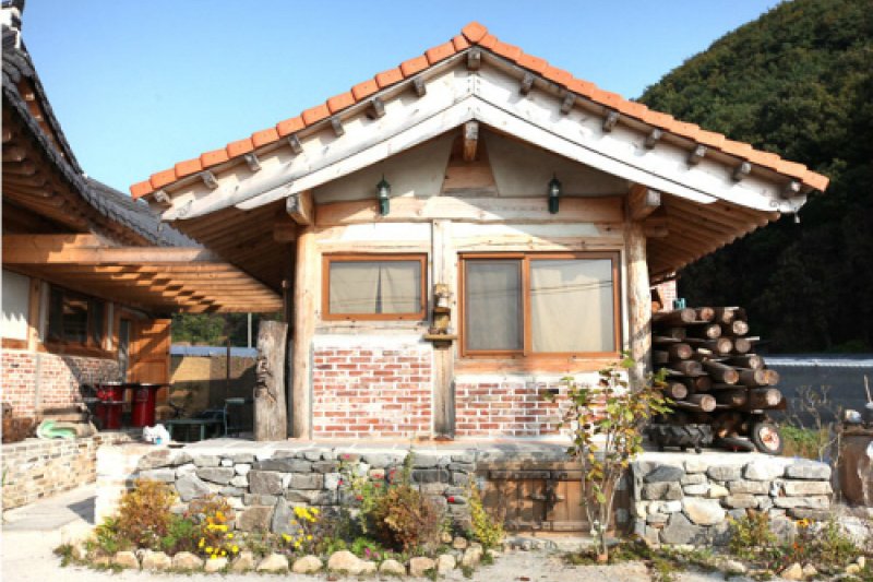 Namquidang’s Hanok Story (남취당의 한옥이야기) (2/11)