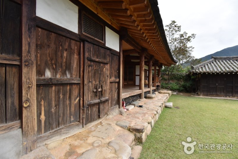 Hyangudang (향우당) (8/30)