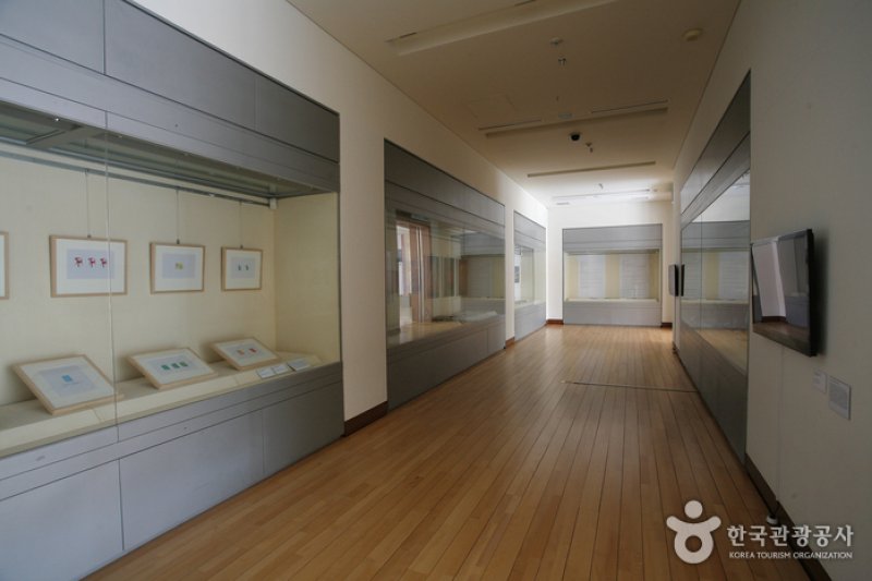 Gyeongnam Art Museum (경남도립미술관) (6/6)