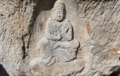 Sinseonam Hermitage Rock-carved Bodhisattva in Namsan Mountain of Gyeongju (경주 남산 신선암 마애보살반가상)