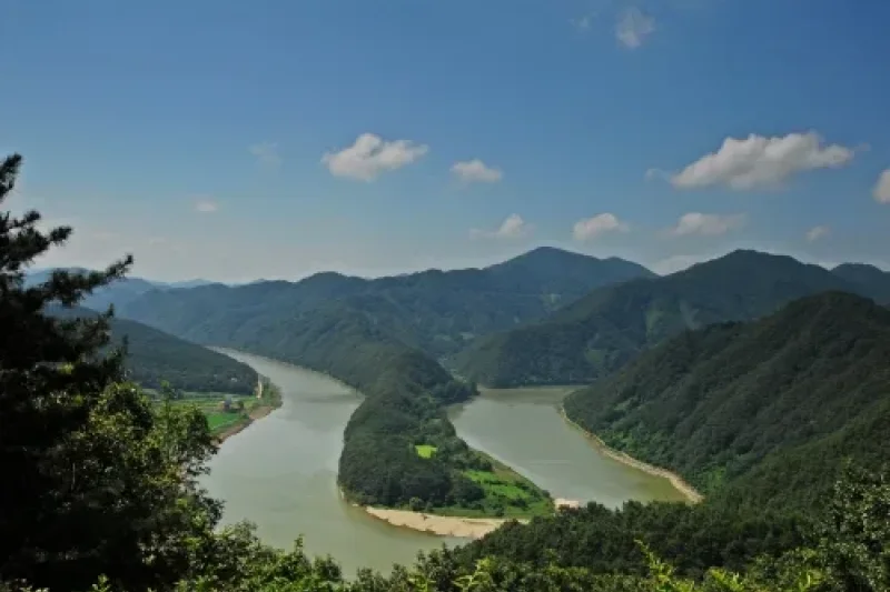 Daecheongho Obaengni (500-ri) Road (대청호오백리길) (1/8)