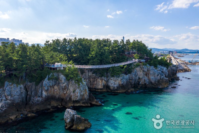 Chuam Suspension Bridge (2/10)