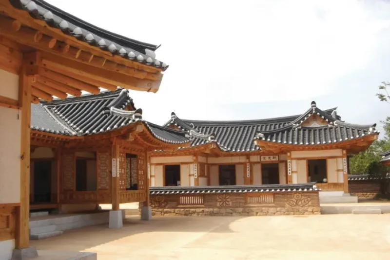 BGimhae Hanok Experience Halle[Korea Quality] / 김해한옥체험관[한국관광 품질인증/Korea Quality] (6/8)
