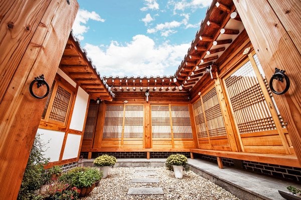 Jeongga Hanok (정가한옥)