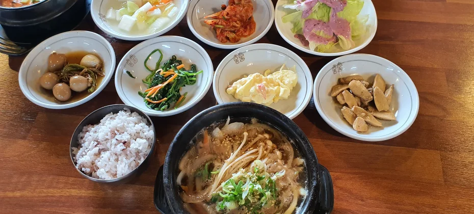 Incheon Jung-gu 1-day Experience Tour(Ocean Railbike / Cruise / Hanbok / traditional Korean paper / Traditional Market) (3/43)