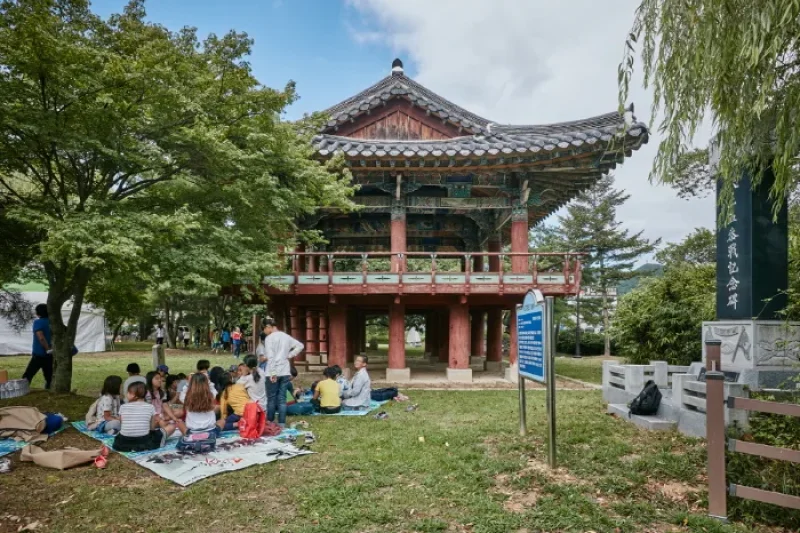 Hanpungru Pavilion  (18/24)