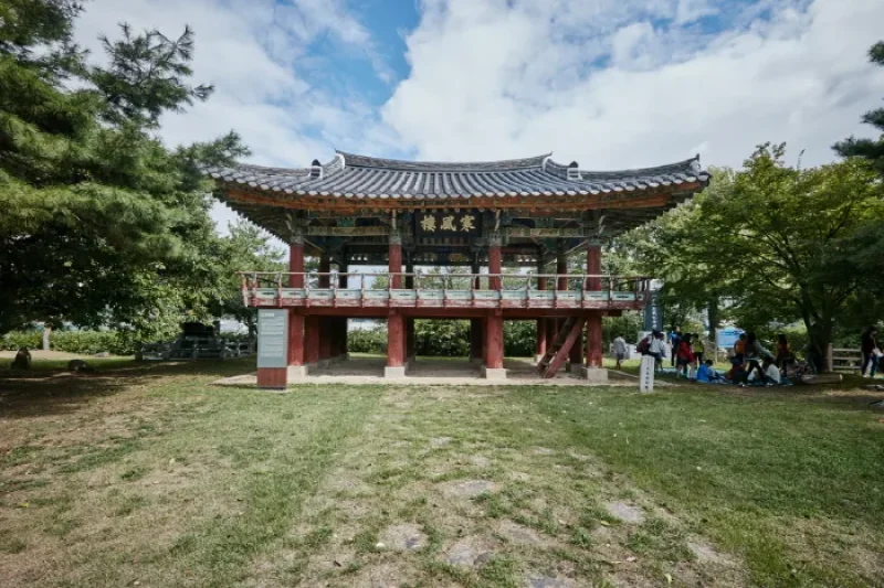 Hanpungru Pavilion  (24/24)