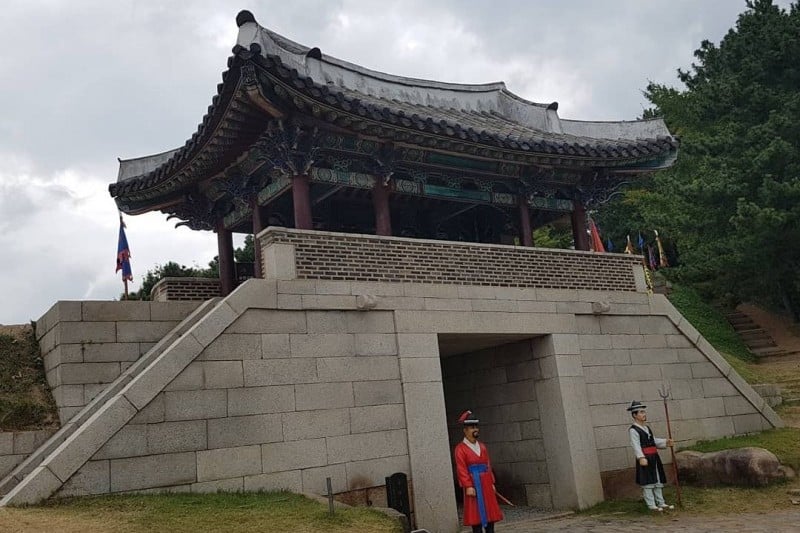 Dongnaeeupsong Fortress Site (동래읍성지) (1/5)