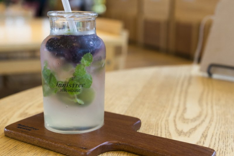 Innisfree Jeju House   (7/10)