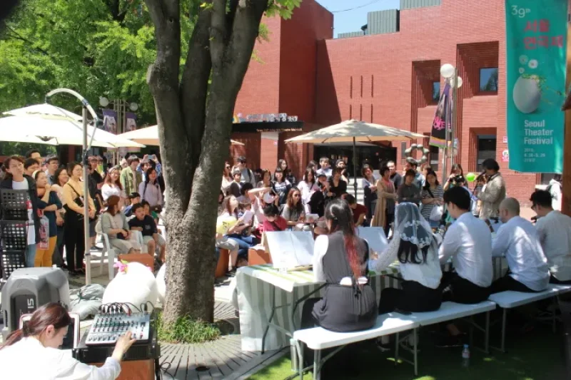 Seoul Theater Festival  (6/11)