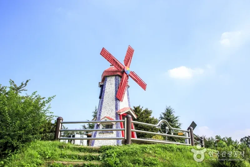 Daedong Sky Park (대동하늘공원) (11/16)